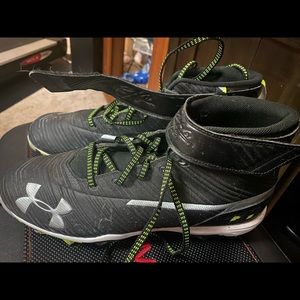 Mens Under Armour UA Harper 3 Mid RM 3020589 001 Black Baseball Cleats Shoes